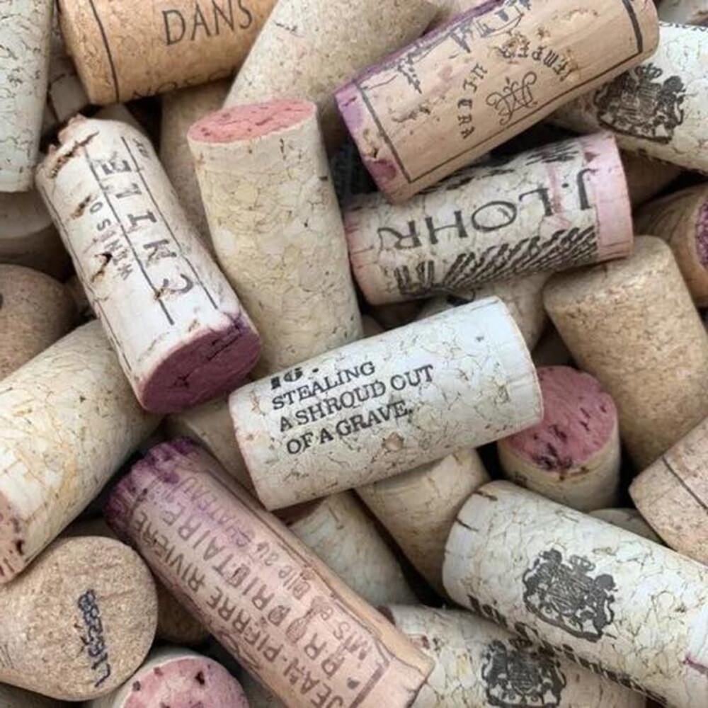 400 NATURAL WINE BOTTLE CORKS — Red White Nice Variety Crafting Wedding Recycled